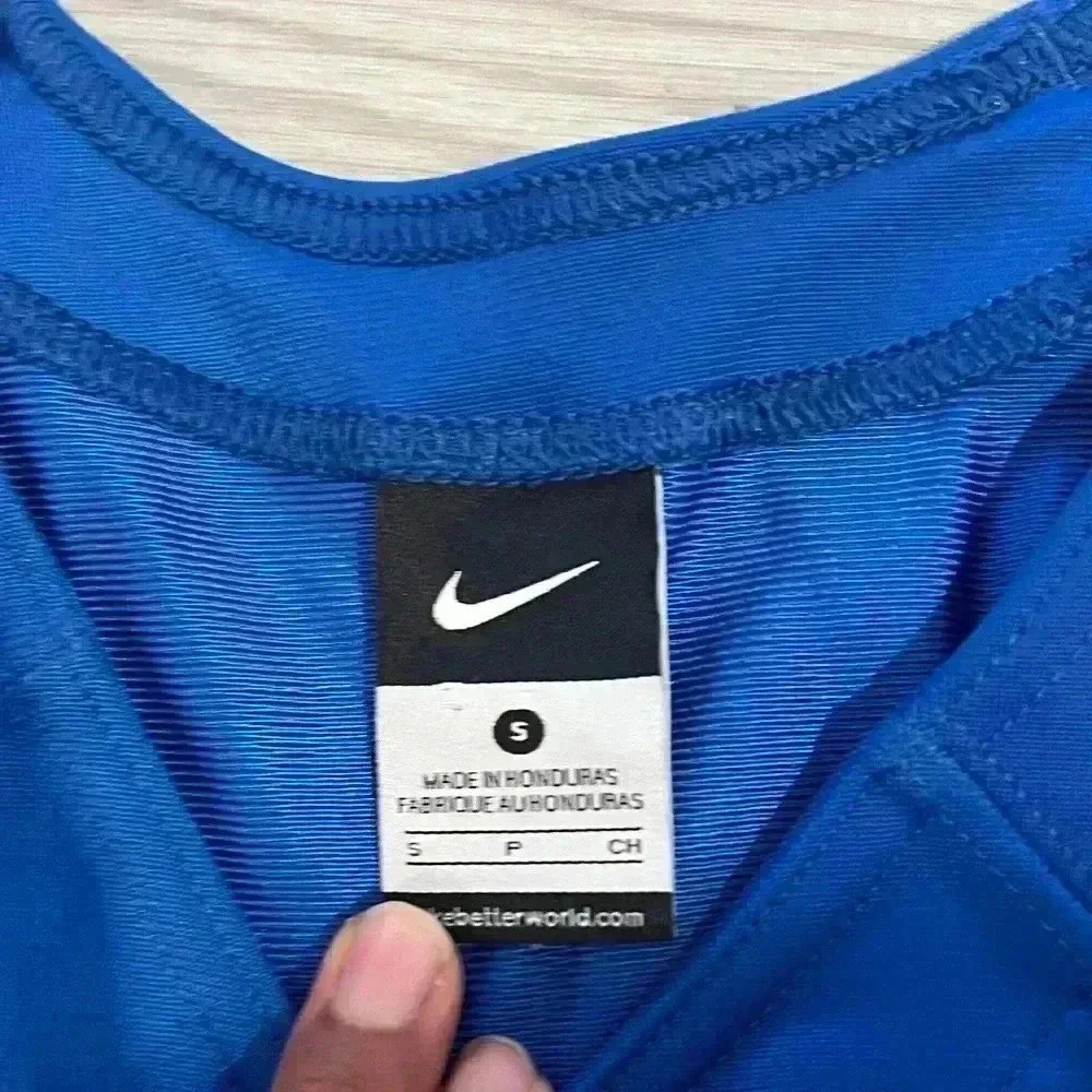 Nike football jersey NWOT - Picture 2 of 5